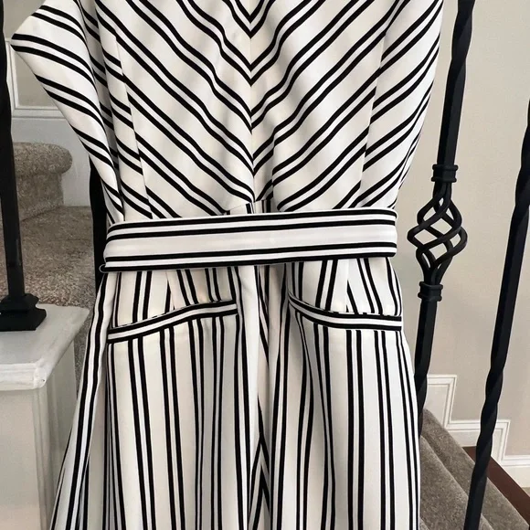 NWOT Banana Republic Black and White Striped Jumpsuit - Picture 9 of 13